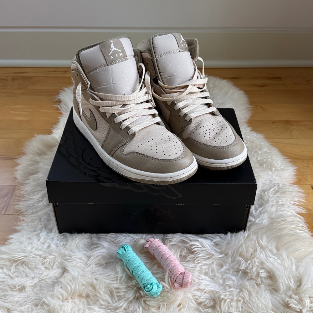 Air Jordan mids, size men’s 9 - Picture 3 of 12